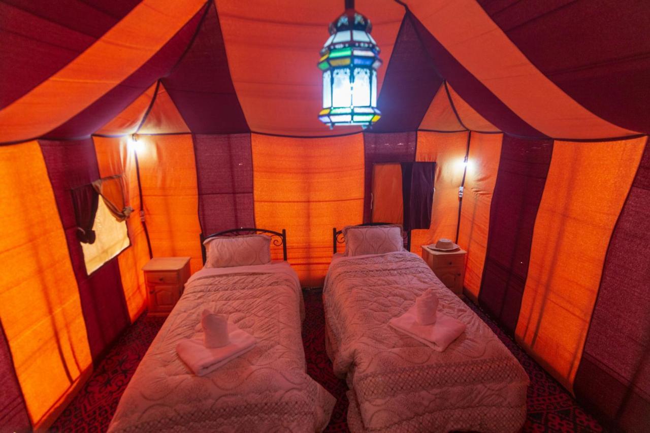 Hotel Merzouga Traditional Tents With Heating Exterior foto