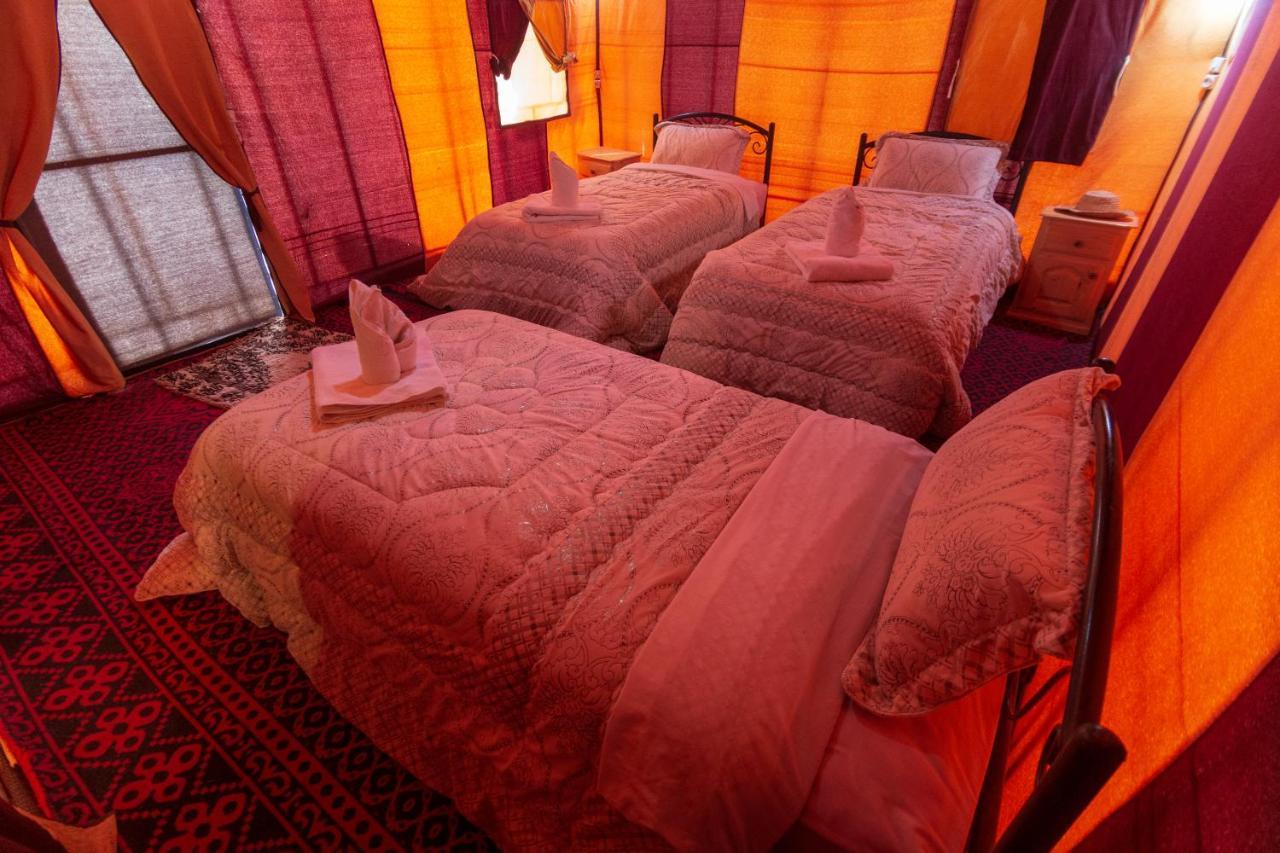 Hotel Merzouga Traditional Tents With Heating Exterior foto