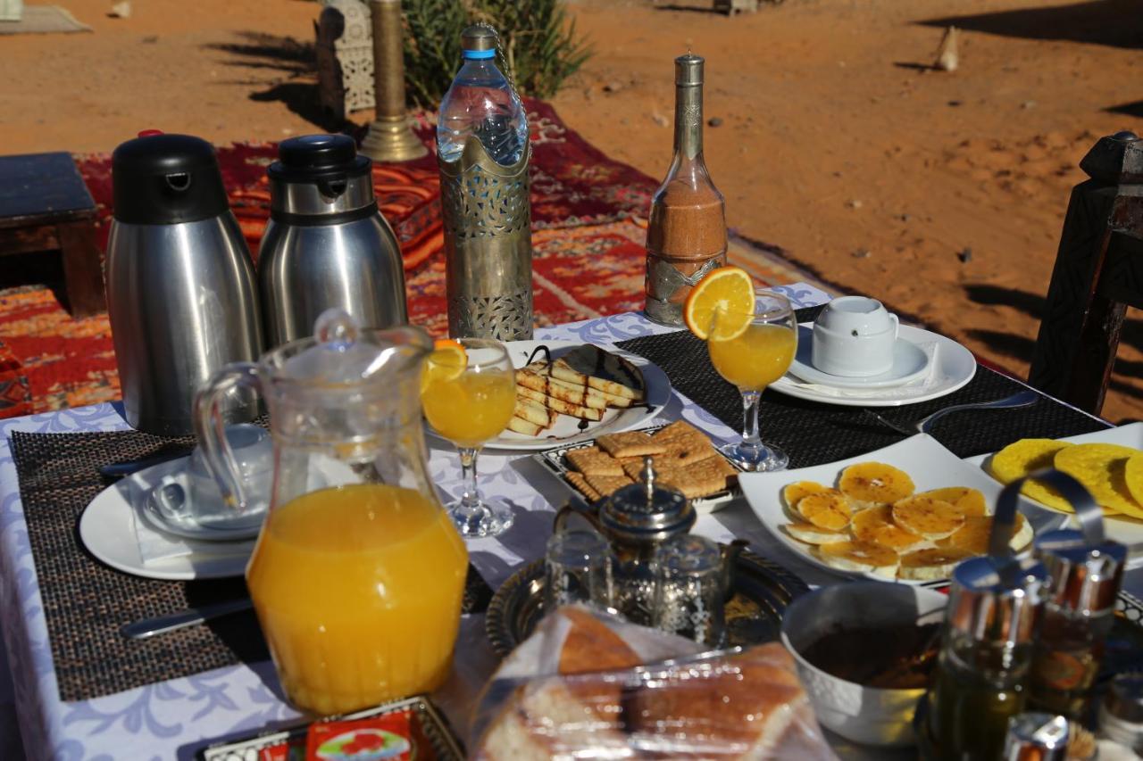 Hotel Merzouga Traditional Tents With Heating Exterior foto