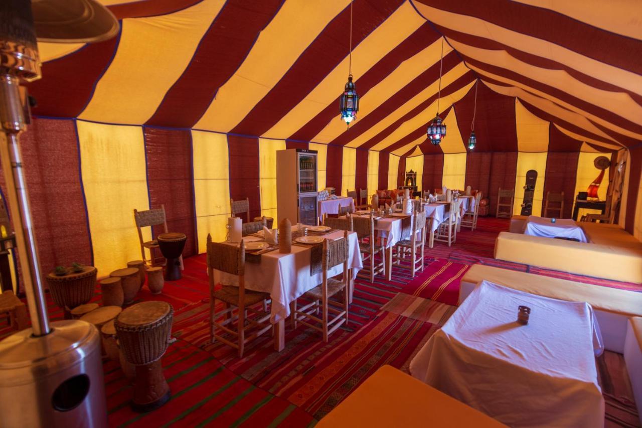 Hotel Merzouga Traditional Tents With Heating Exterior foto